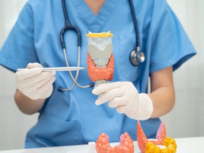 نمونه برداری FNA تیروئید نمونه برداری FNA تیروئید